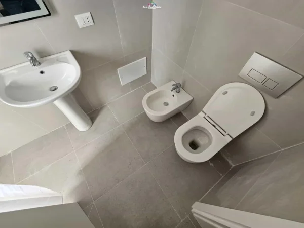 Tirane, jepet me qera apartament 2+1 Kati 7, 95 m² 650 € (teodor keko)