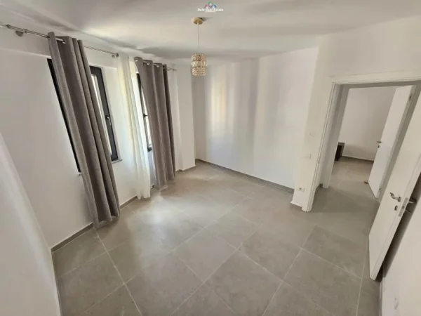 Tirane, jepet me qera apartament 2+1 Kati 7, 95 m² 650 € (teodor keko)