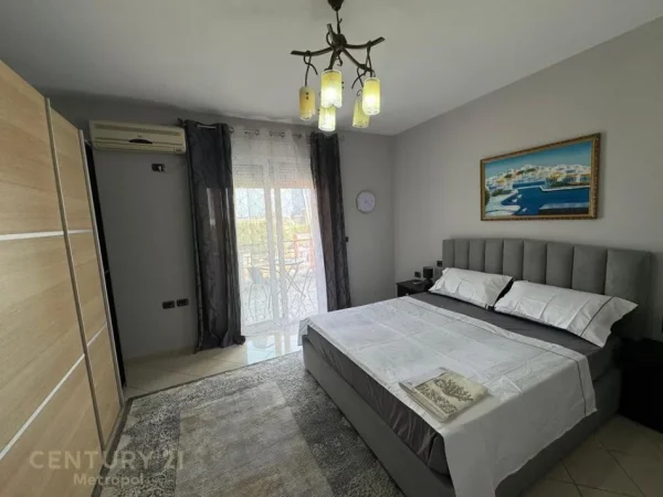 Tirane, jepet me qera apartament 2+1 Kati 10, 125 m² 1.200 € (Pallati Brigada 8)