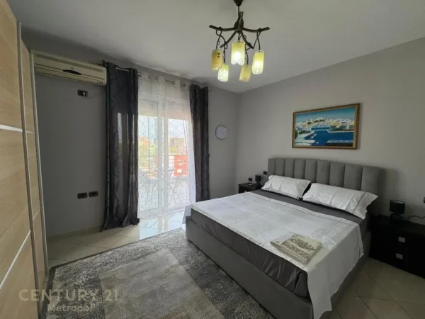Tirane, jepet me qera apartament 2+1 Kati 10, 125 m² 1.200 € (Pallati Brigada 8)