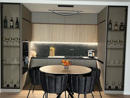 Tirane, shitet apartament 2+1+Ballkon Kati 5, 98 m² 225.000 € 