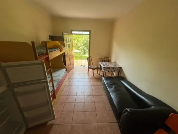 Tirane, jap me qera garsonier Kati 1, 36 m² 170 € (Rruga 7 marsi)