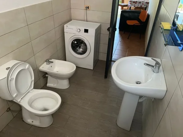 Tirane, jap me qera garsonier Kati 1, 36 m² 170 € (Rruga 7 marsi)