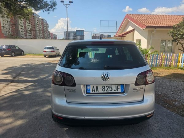 Tirane, shes makine Volswagen Nafte, gri metalizato automatik Kondicioner 2.500 €