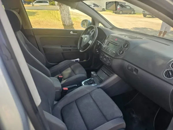 Tirane, shes makine Volswagen Nafte, gri metalizato automatik Kondicioner 2.500 €