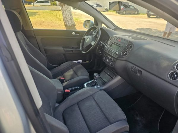 Tirane, shes makine Volswagen Nafte, gri metalizato automatik Kondicioner 2.500 €