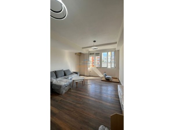 Tirane, shitet apartament 1+1 Kati 3, 50 m² 110.000 € 
