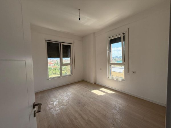 Tirane, shitet apartament 2+1+Ballkon Kati 4, 99 m² 109.900 € (Paskuqan)