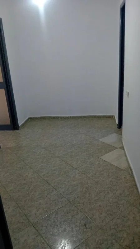Tirane, shitet apartament 1+1 Kati 3, 54 m² (Rruga Ali Demi. Afer Shkolles 1Maji.)
