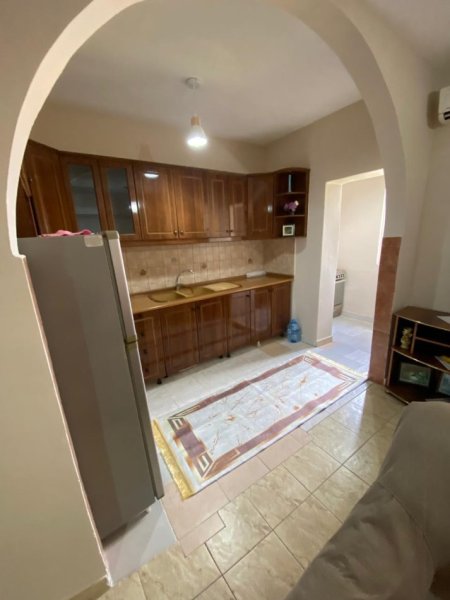 Tirane, jepet me qera apartament 2+1+Aneks+Ballkon Kati 5, 100 m² 650 € (Ambasada Amerikane)