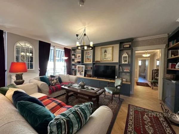 Tirane, shitet apartament 2+1+Aneks+Ballkon Kati 3, 160 m² 650.000 € (Stadiumi Arena)