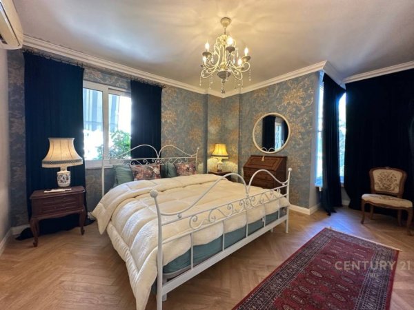 Tirane, shitet apartament 2+1+Aneks+Ballkon Kati 3, 160 m² 650.000 € (Stadiumi Arena)