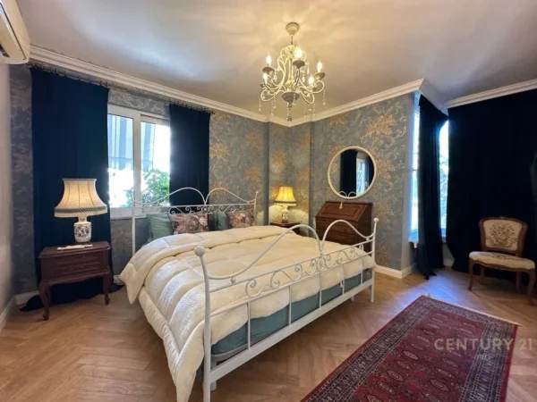 Tirane, shitet apartament 2+1+Aneks+Ballkon Kati 3, 160 m² 650.000 € (Stadiumi Arena)