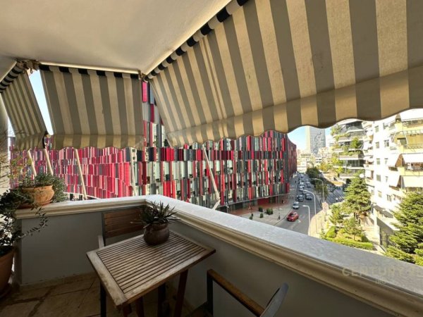 Tirane, shitet apartament 2+1+Aneks+Ballkon Kati 3, 160 m² 650.000 € (Stadiumi Arena)
