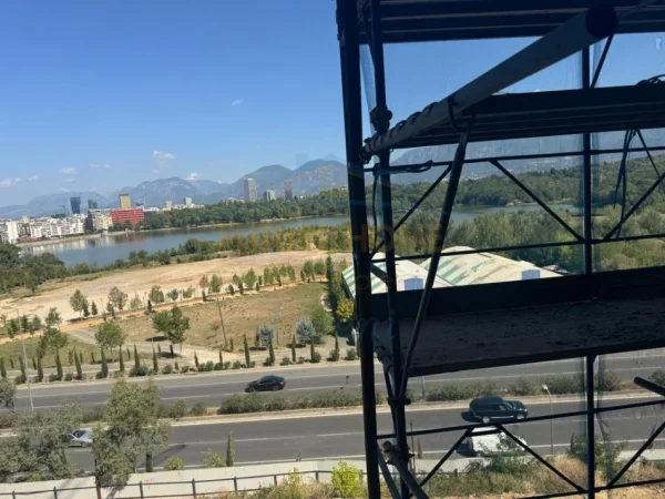 Tirane, shitet apartament 1+1+Ballkon Kati 4, 95 m² 249.000 € (Gradient Residence)