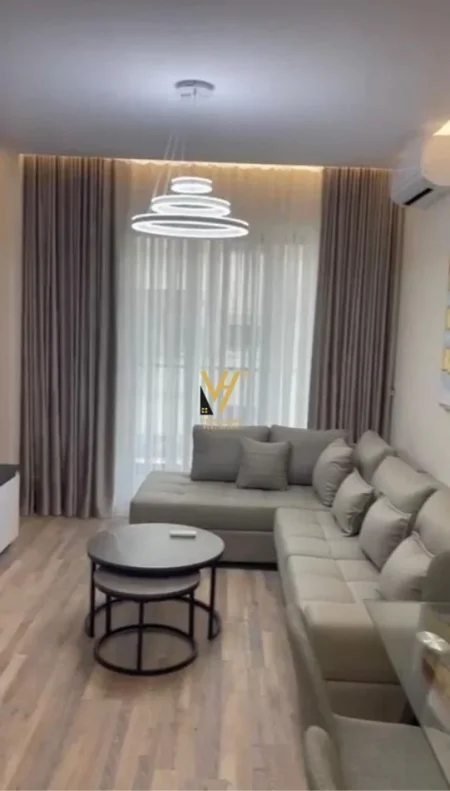 Tirane, jepet me qera apartament 1+1+Ballkon Kati 4, 70 m² 1.000 € (RRUGA E KOSOVAREVE)