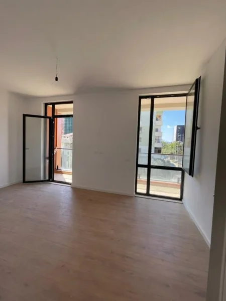 Tirane, shitet apartament 2+1+Ballkon , 125 m² 198.600 € (Bulevardi i Ri)