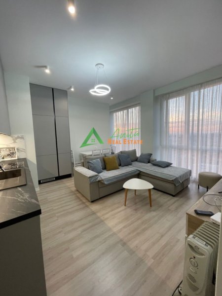 Tirane, jepet me qera apartament 1+1+Ballkon+post Parkimi, i pa banuar me pare 800 € (Rruga Riza Cerova)