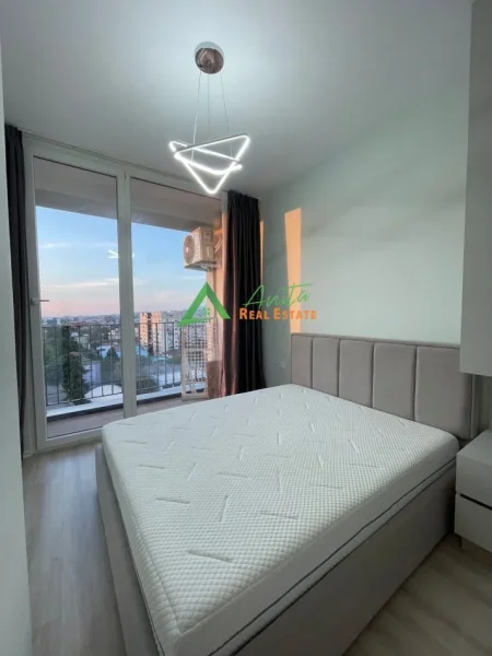 Tirane, jepet me qera apartament 1+1+Ballkon+post Parkimi, i pa banuar me pare 650 € (Rruga Riza Cerova)