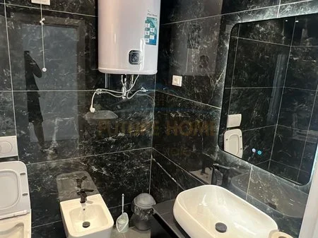 Tirane, jepet me qera apartament 2+1 Kati 9, 125 m² 1.800 € 