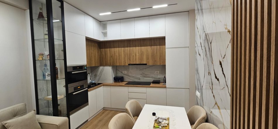 Tirane, jepet me qera apartament 1+1 Kati 6, 55 m² 500 € (Rruga Pasho Hysa)