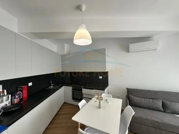 Tirane, jepet me qera apartament 1+1+Ballkon Kati 6, 64 m² 450 € (Ali Demi, Tiranë)