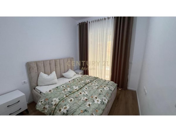 Tirane, jepet me qera apartament 1+1 , 47 m² 420 € (Rezidenca Kaimi)
