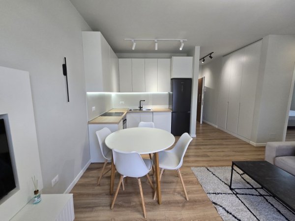 Tirane, shitet apartament 2+1+Ballkon Kati 2, 85 m² 230.000 € (Kodra e Diellit)