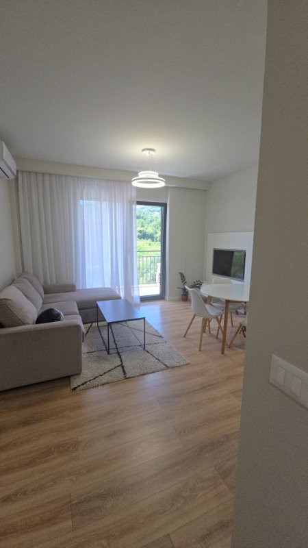 Tirane, shitet apartament 2+1+Ballkon Kati 2, 85 m² 230.000 € (Kodra e Diellit)
