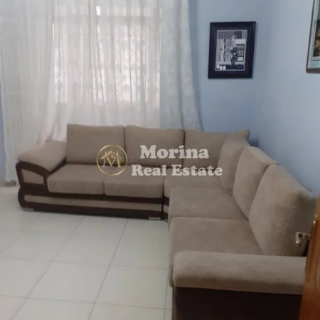 Tirane, jepet me qera apartament 1+1 Kati 2, 55 m² 400 € (Kinostudio)