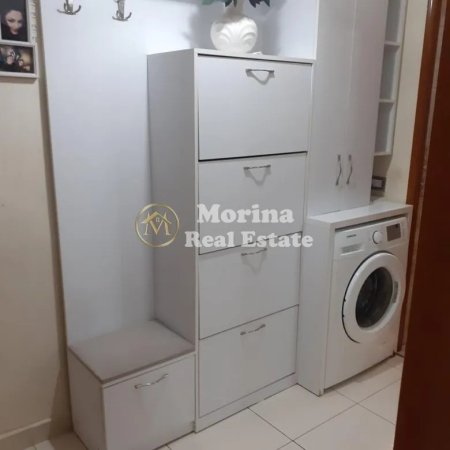 Tirane, jepet me qera apartament 1+1 Kati 2, 55 m² 400 € (Kinostudio)