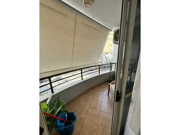 Tirane, shitet apartament 2+1 Kati 2, 100 m² 140.000 € (Unaza e Re, Tirane)