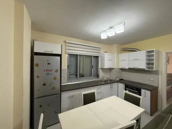 Shqiperi, jepet me qera apartament 1+1+Ballkon Kati 2, 68 m² 600 € 