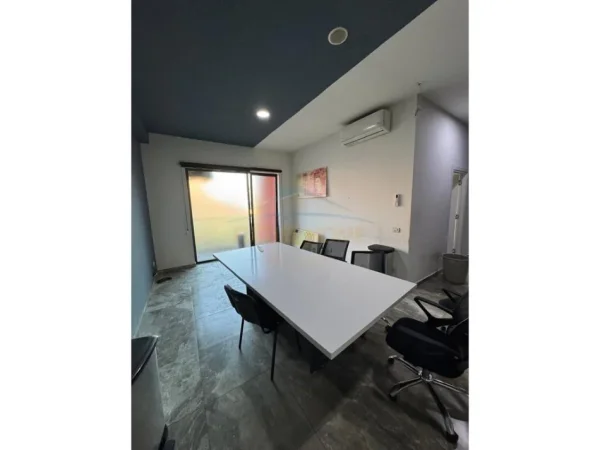 Tirane, jepet me qera ambjent biznesi Kati 1, 370 m² 4.000 € (Rezidenca Future Home,Unaza e Re, Tirane)