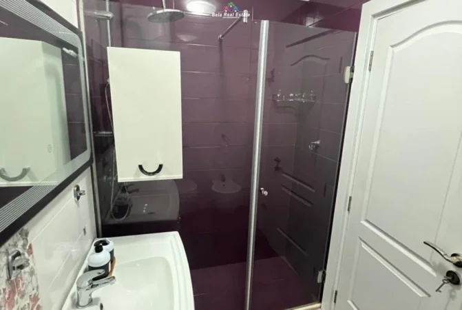 Tirane, jepet me qera apartament duplex Dublex Kati 1, 110 m² 700 € (Kodra e Diellit 2)