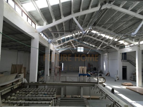 Durres, shitet magazine , 906 m² 1.200.000 € 