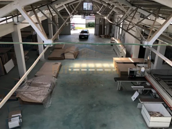 Durres, shitet magazine , 906 m² 1.200.000 € 