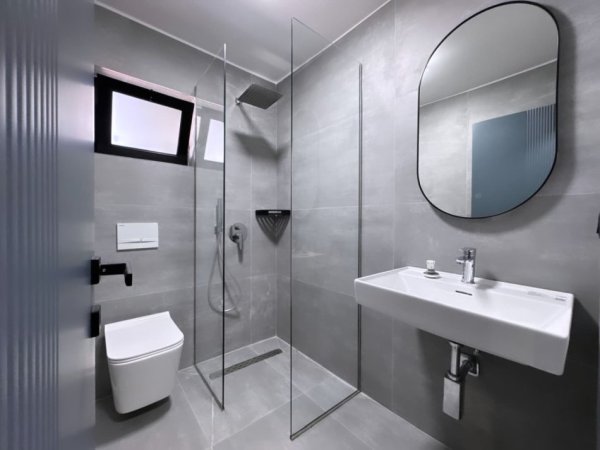 Tirane, shitet apartament 1+1 , 108 m² 265.000 € (mine peza)