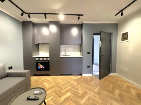 Tirane, shitet apartament 1+1 , 108 m² 265.000 € (mine peza)