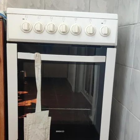 Vlore, jepet me qera nga Pronari, pa-komision apartament 1+1 Kati 4, 64 m² 250 € (Janaq Kilica, Vlore)