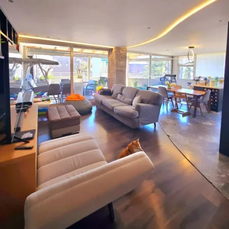 Tirane, shitet apartament 2+1 , 200 m² (ambasada amerikane)