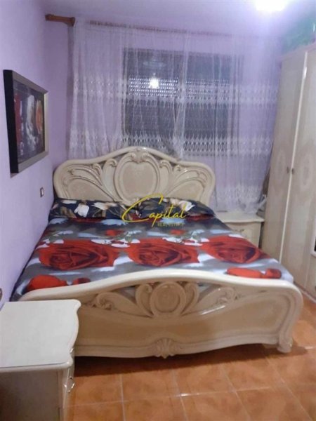Tirane, jepet me qera apartament 1+1 Kati 2, 55 m² 400 € (KINOSTUDIO)