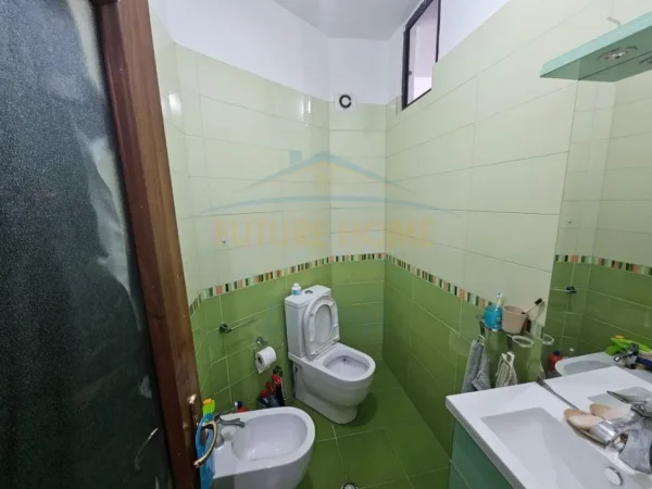 Tirane, shitet apartament 3+1 Kati 3, 124 m² 299.000 € 