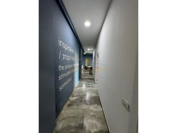 Tirane, shitet ambjent biznesi Kati 1, 370 m² 1.110.000 € 