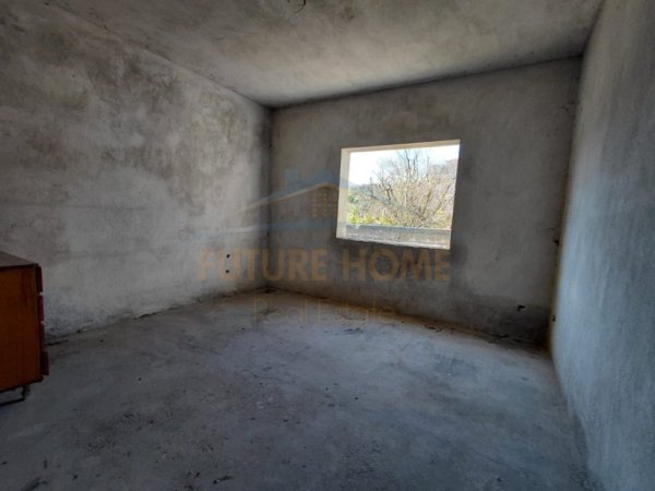 Durres, shitet shtepi 3 Katshe Kati 0, 628 m² 220.000 € (Spitall, Durres)