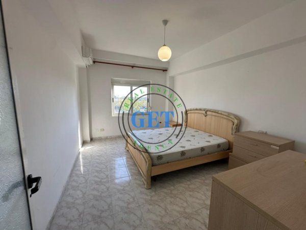 Durres, jepet me qera apartament 1+1 Kati 3, 300 € (Prane UKD, Durres.)