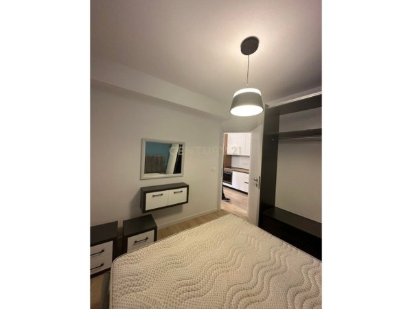 Tirane, jepet me qera apartament 1+1 Kati 4, 50 m² 550 € 