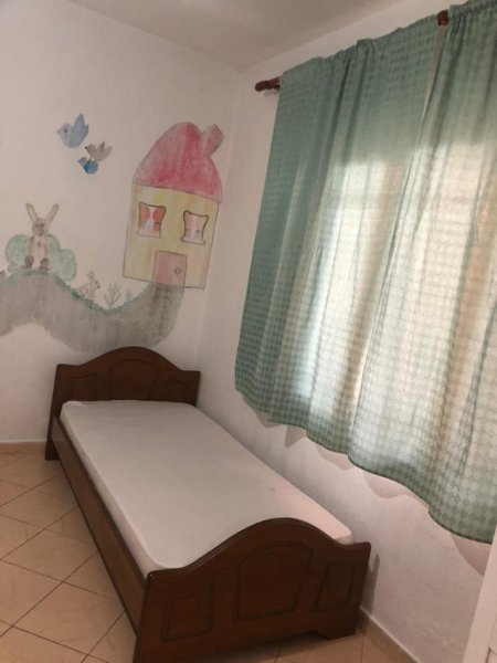 Tirane, jepet me qera apartament 2+1 , 500 € 