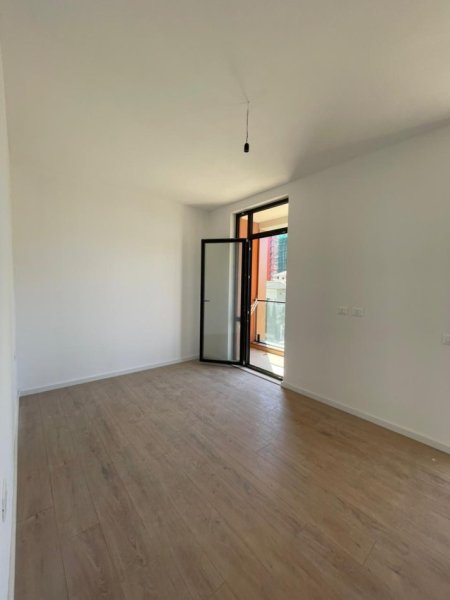 Tirane, shitet apartament 2+1+Aneks+Ballkon Kati 3, 126 m² 198.600 € (Bulevardi i Ri)