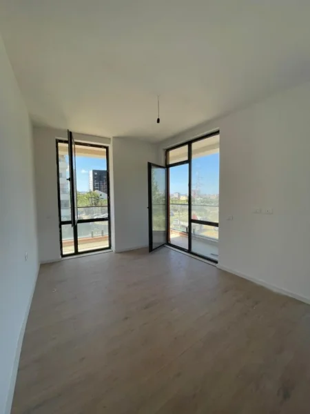 Tirane, shitet apartament 2+1+Aneks+Ballkon Kati 3, 126 m² 198.600 € (Bulevardi i Ri)